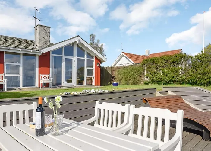 Keti - 5m From The Sea By Interhome Nyaraló *